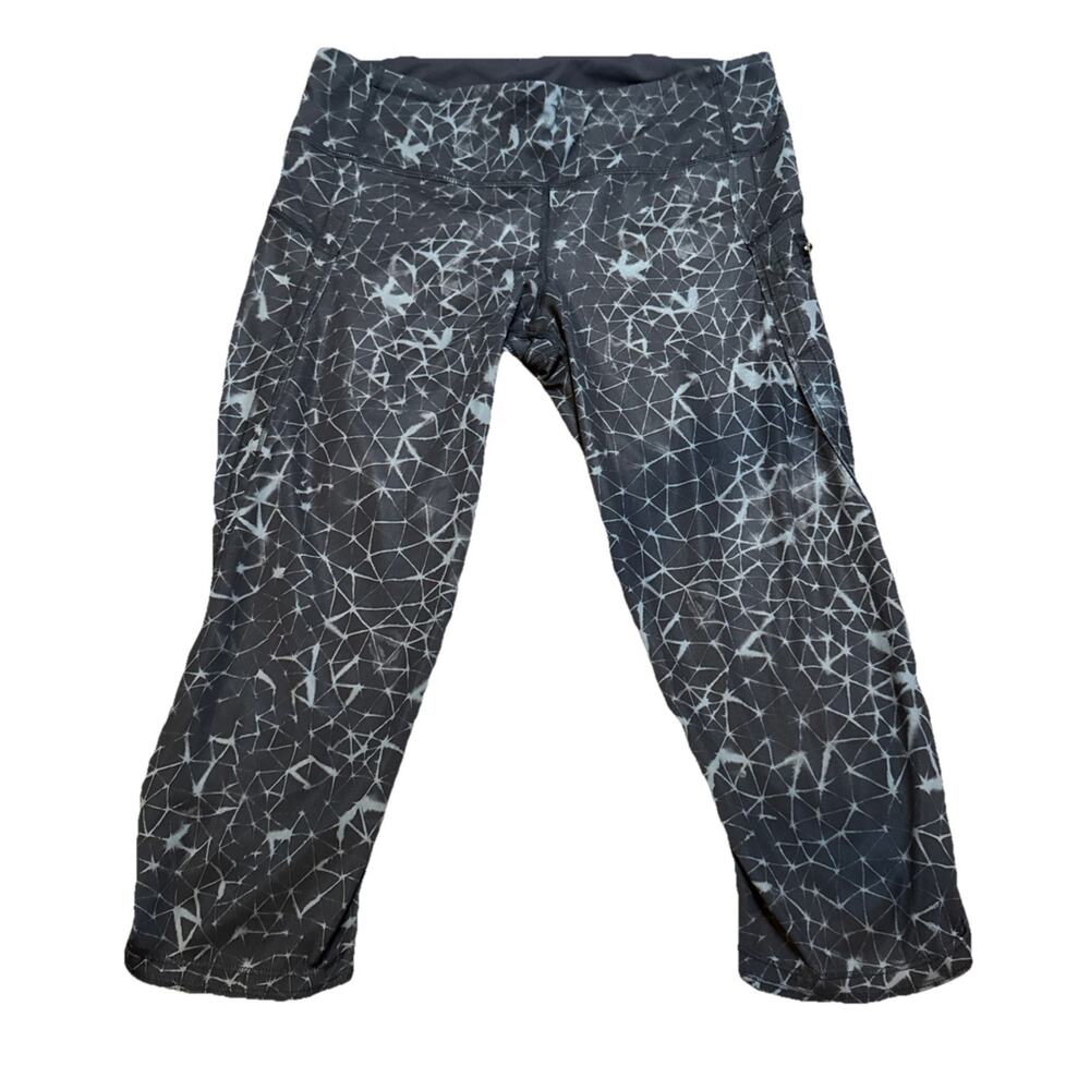 Lululemon Crop Leggings Size 8 Black Grey Print ~ 19”